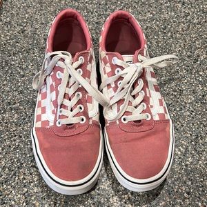PINK CHECKERED OLD SKOOL VANS